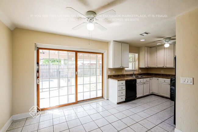 Photo - 1755 SW 37th Way