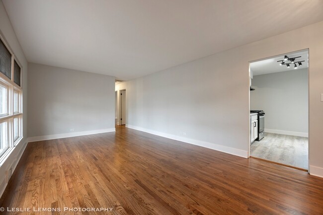 Photo - 710 W Benton Ave