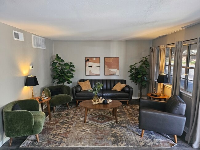 Castle Hill Apartments
