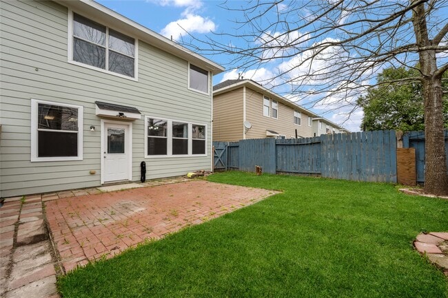 Photo - 8912 Elm Drake Ln