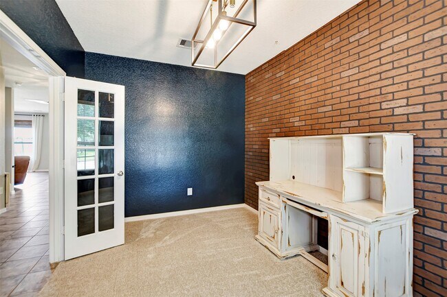 Photo - 5439 Baronet Dr