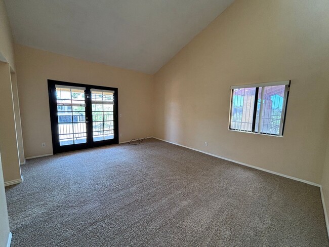 Photo - 8267 N Oracle Rd