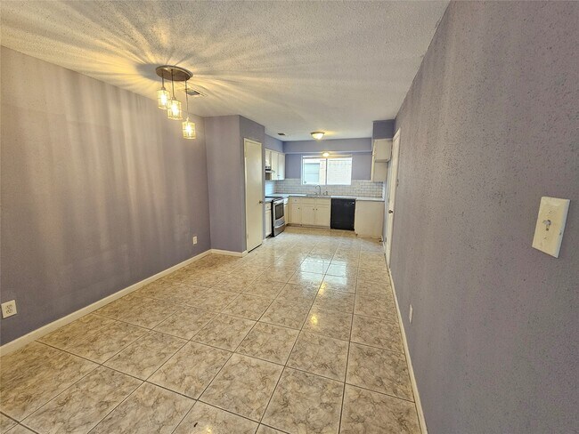 Photo - 16226 Villaret Dr