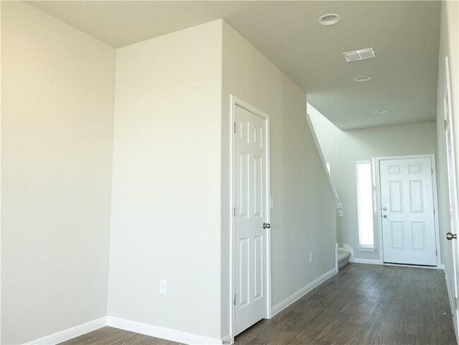 Photo - 10205 Forest Grove Dr