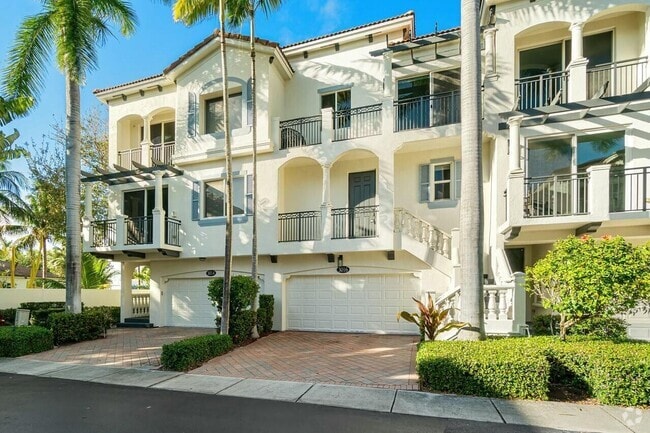 Building Photo - 3016 Waterside Cir Rental