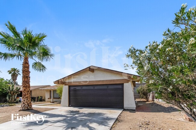 5909 San Fernando Dr