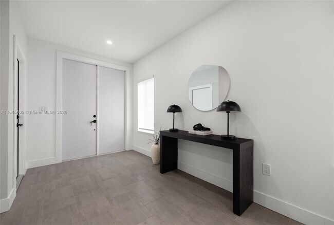 Photo - 3368 SW 27th St