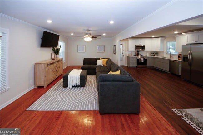 Photo - 1959 Shepherd Cir SW