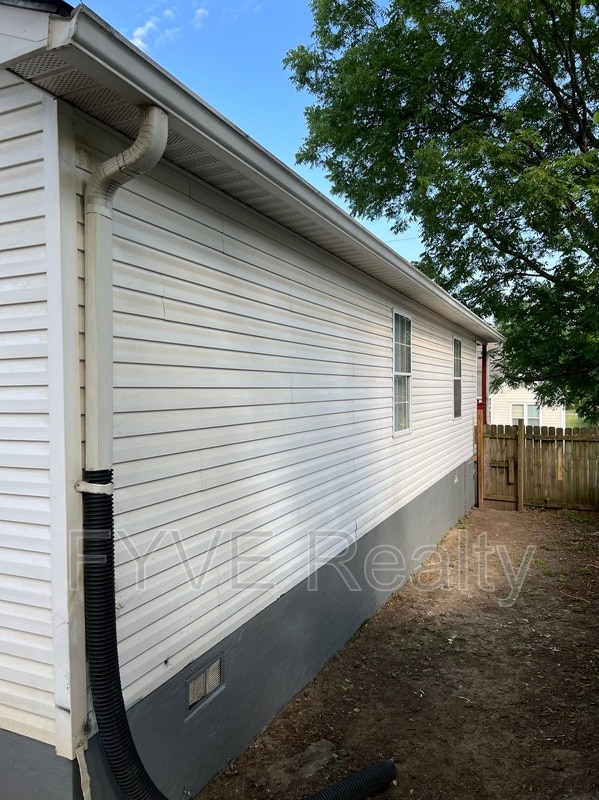 Photo - 228 Douglas Ave