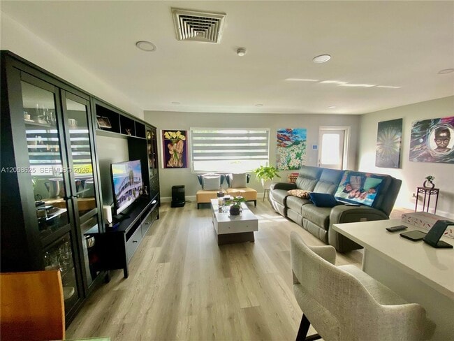 Photo - 2374 SW 11th Ave