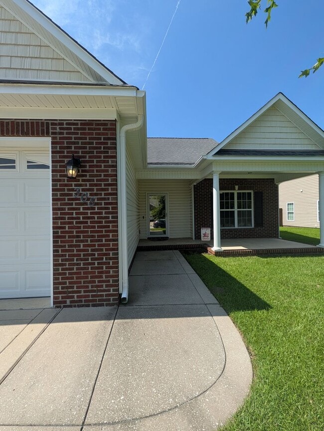 305 Weatherford Dr