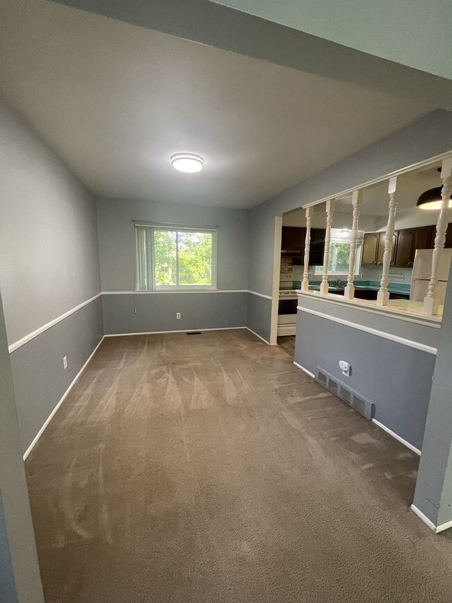 Photo - Spacious Four Bedroom Home in Orchard Hills!