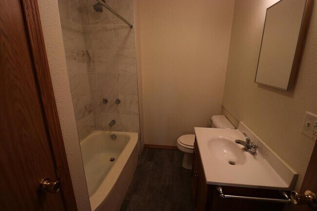 Photo - 1422 Hamilton St