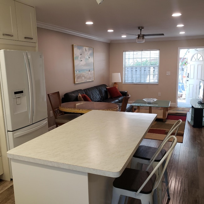 Photo - 832 NE 16th Terrace Unit 3