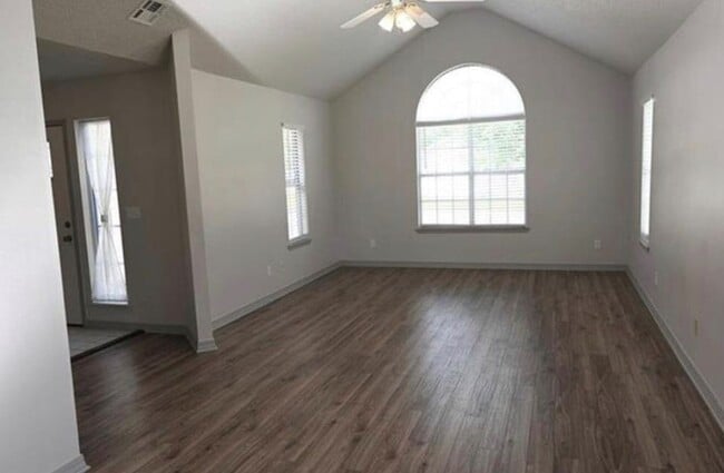 Photo - 1796 N Salem Rd