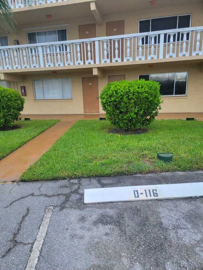 Photo - 500 Village Green Cir W Unit 116
