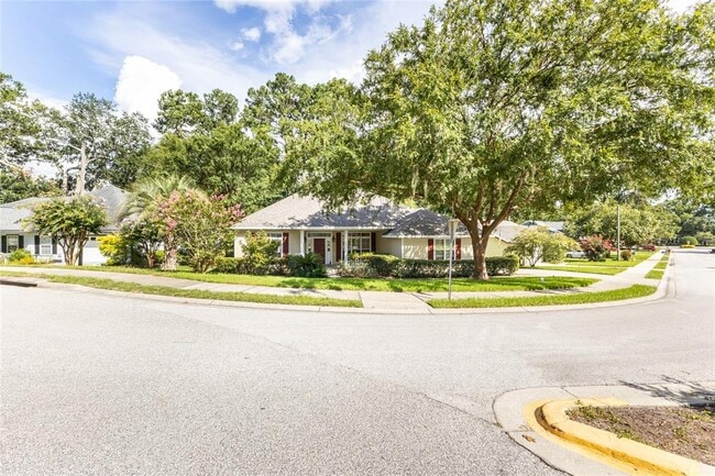 2429 NW 93rd St