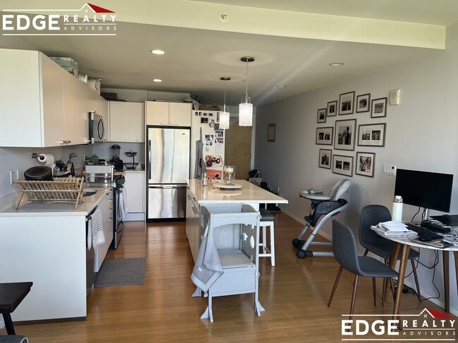 Photo - 2 Earhart St Unit 817