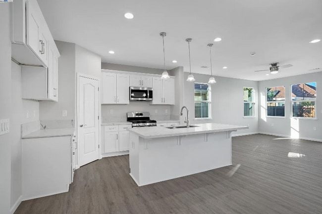 Photo - 161 Nabor Ct