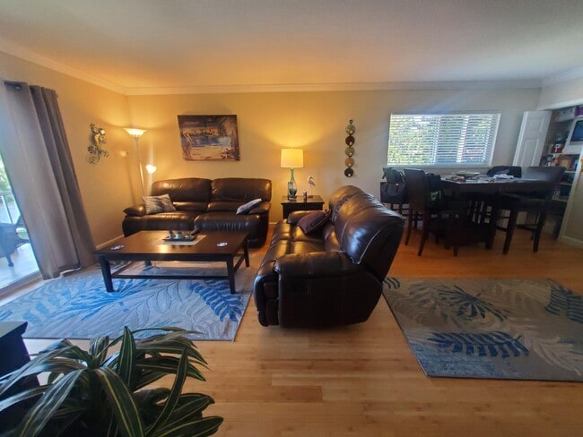 Photo - 912 Pine Dr Unit 211