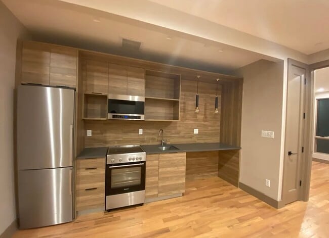 Building Photo - 1138 DeKalb Ave Unit 3B