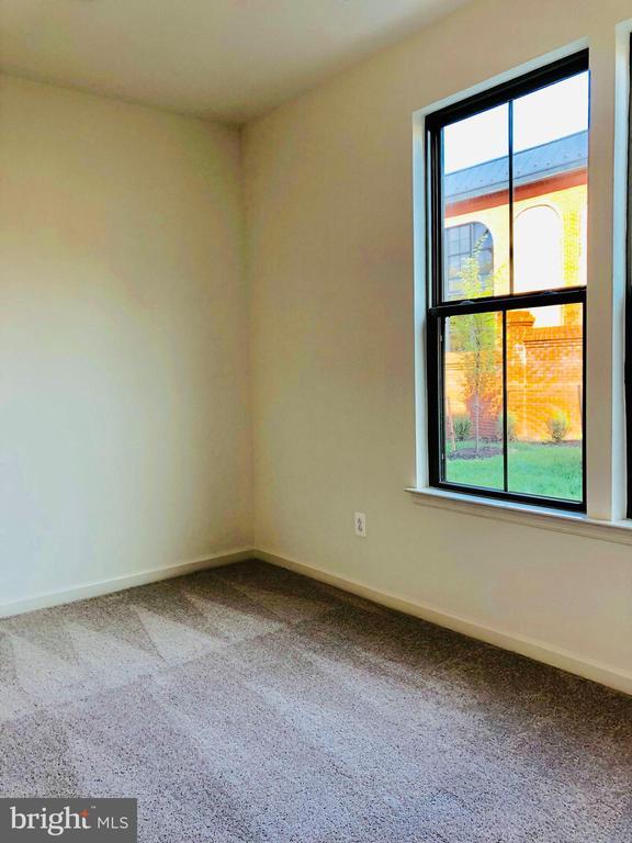 Photo - 124 Tolocka Terrace NE