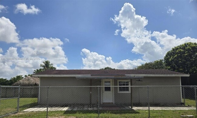 Building Photo - 20891 SW 244th St Unit 2 Rental