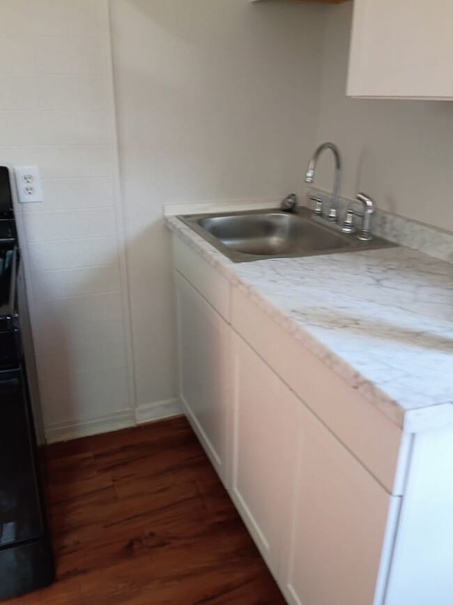 Photo - 912 NE 9th Ave