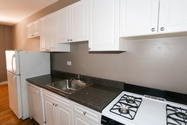 Photo - 718 W Barry Ave Unit J01P