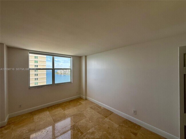 770 Claughton Island Dr Unit 2016