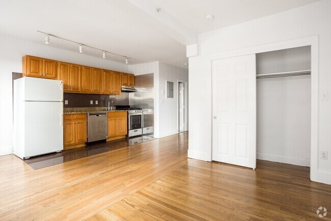 Building Photo - 90 Warrenton St Unit 14 Rental