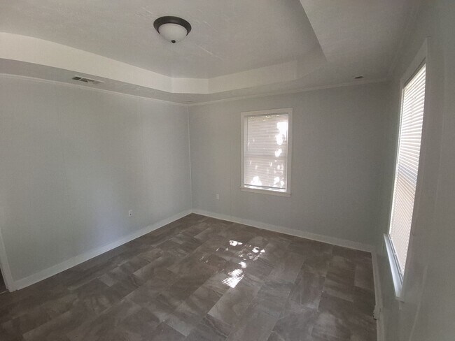 4274 Lynda St