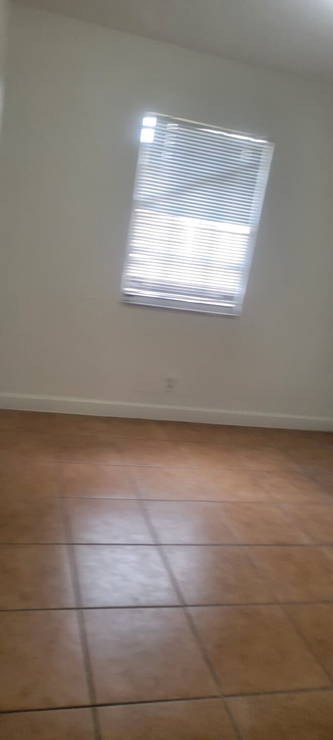 Photo - 71 NW 18th Ave