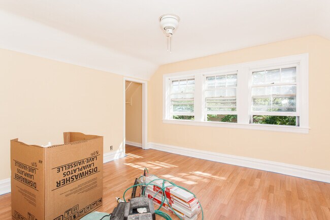 Photo - 1654 W Melrose St Unidad # 02