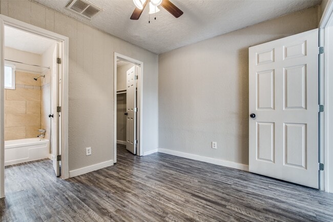 Building Photo - 4820 Oak Ave Unit 3 Rental