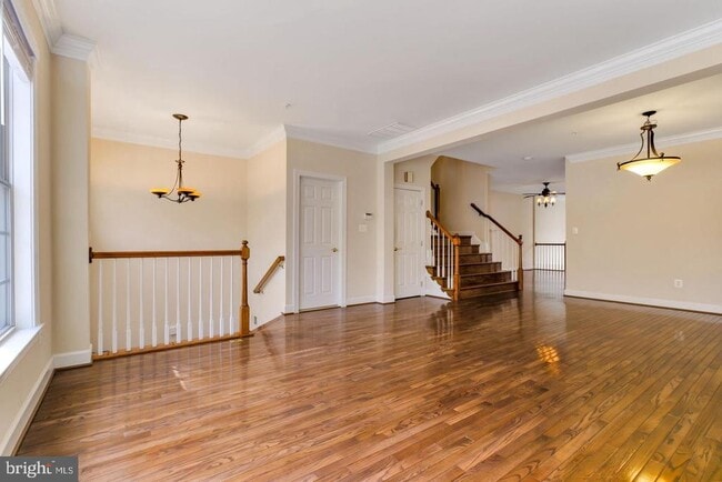725 Ridgemont Ave