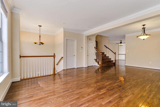 Photo - 725 Ridgemont Ave