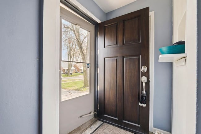 Photo - 452 Sunningdale Dr