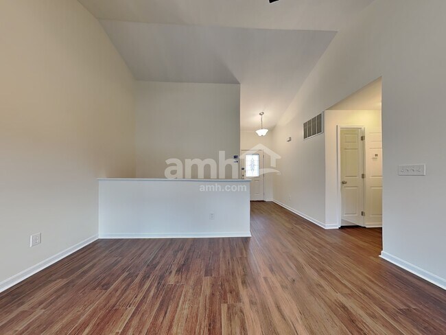 Photo - 10728 Sandy Ct