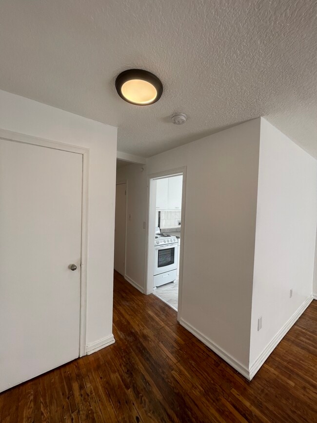 Photo - Ground floor Studio apartment Mimico Unit 4