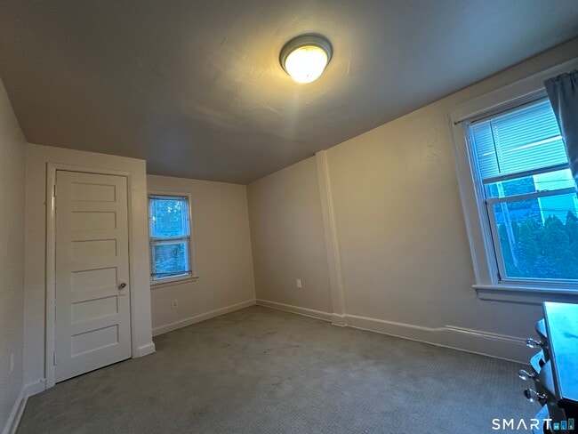 Photo - 207 Flax Hill Rd Unit 3