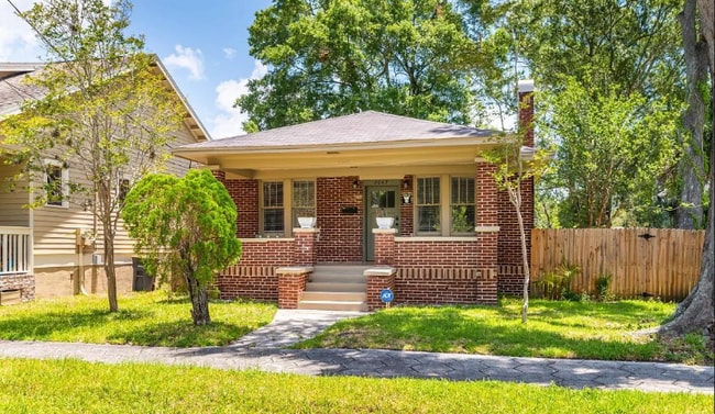 Photo - 2047 N Market St