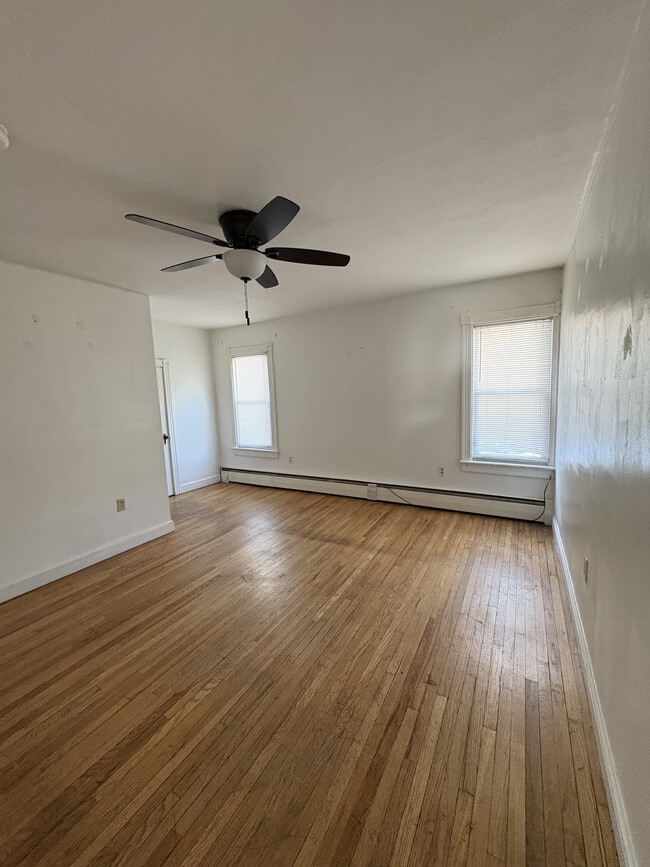 Photo - 133 Monroe St Unit C