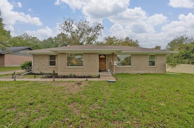 Building Photo - 6712 Northeast Dr