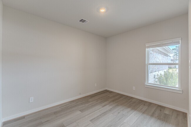 Photo - 16977 Juniper Blossom Bnd