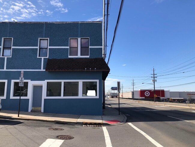 Photo - 7208 Tonnelle Ave Unit 2
