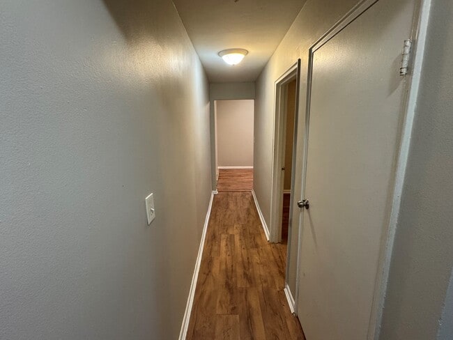 Crest Hill Quad Apartments