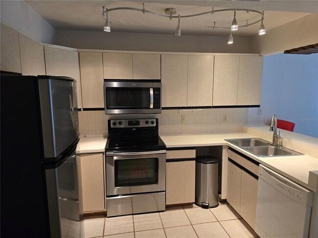 Photo - 1224 SW 16th Ave Unit F