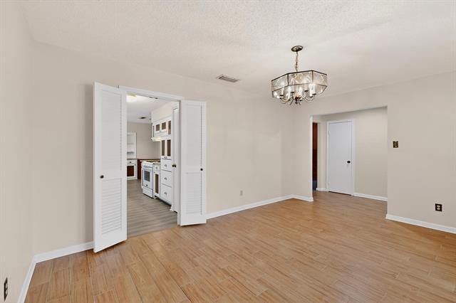 Photo - 2609 Brook Hollow Ln