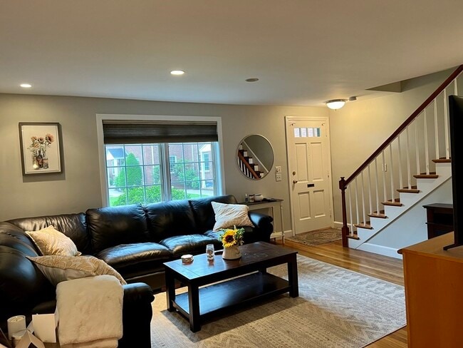 Photo - 37 Linden St